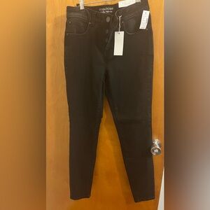 Maurices exposed button fly black jeans size 6 NWT